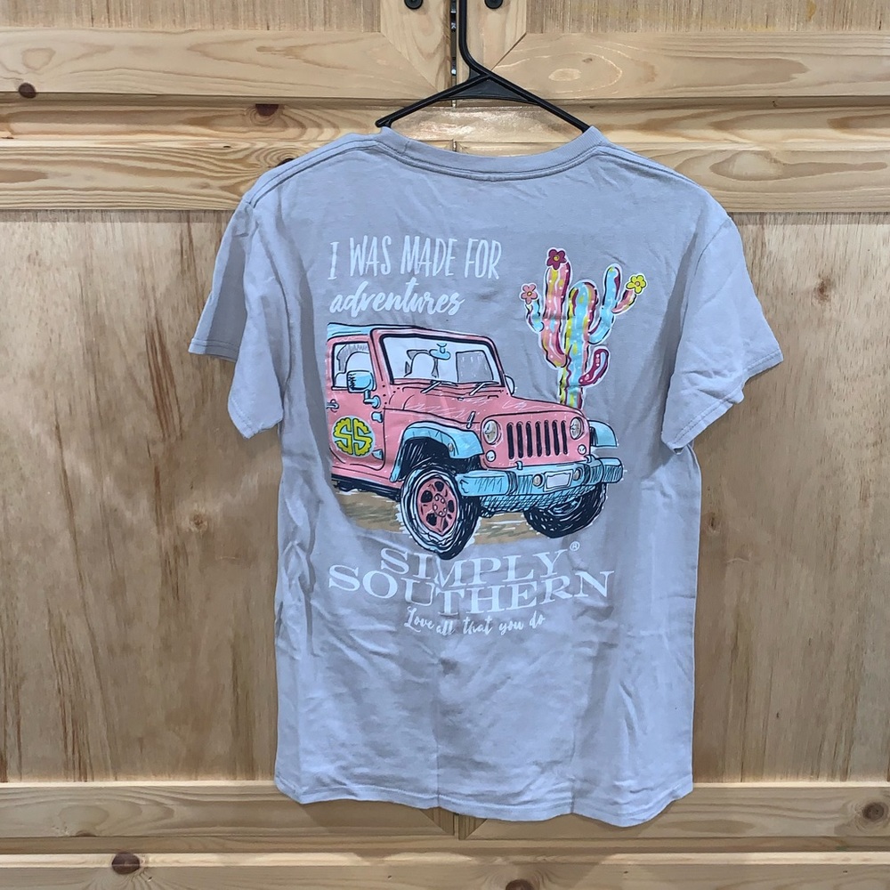 Simply Southern “made for adventures” graphic tee shirt size S